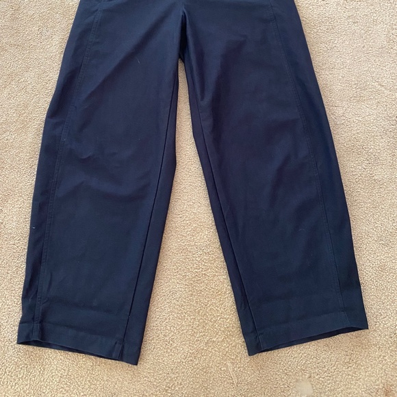 Uniqlo Jersey Barrel Pants in Navy - Picture 2 of 7